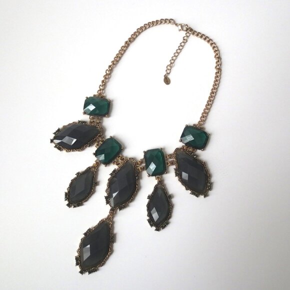 Aldo Green and Blue Large Scale Jewelled Faceted Gold Tone Statement Necklace - Picture 3 of 4